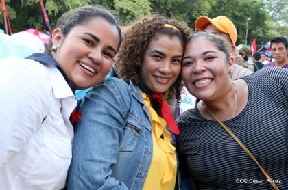 Nicaragüenses reclaman paz y justicia en las calles 