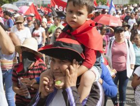 Mar de pueblo reclama justicia y reparación para las víctimas y castigo para los terroristas golpistas