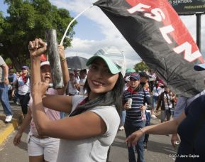 Mar de pueblo reclama justicia y reparación para las víctimas y castigo para los terroristas golpistas