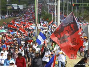 Mar de pueblo reclama justicia y reparación para las víctimas y castigo para los terroristas golpistas