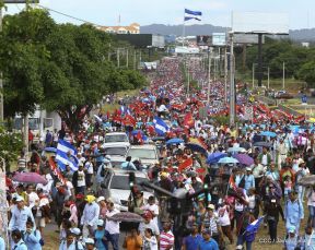 Mar de pueblo reclama justicia y reparación para las víctimas y castigo para los terroristas golpistas