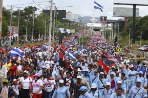 Mar de pueblo reclama justicia y reparación para las víctimas y castigo para los terroristas golpistas