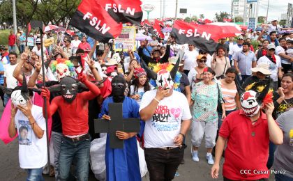 Mar de pueblo reclama justicia y reparación para las víctimas y castigo para los terroristas golpistas