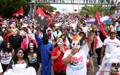 Mar de pueblo reclama justicia y reparación para las víctimas y castigo para los terroristas golpistas