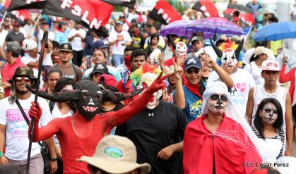 Mar de pueblo reclama justicia y reparación para las víctimas y castigo para los terroristas golpistas