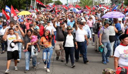 Mar de pueblo reclama justicia y reparación para las víctimas y castigo para los terroristas golpistas