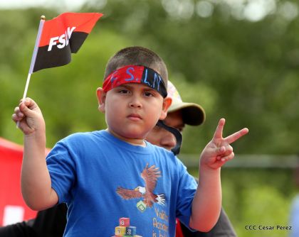Mar de pueblo reclama justicia y reparación para las víctimas y castigo para los terroristas golpistas