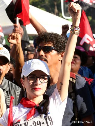 Mar de pueblo reclama justicia y reparación para las víctimas y castigo para los terroristas golpistas