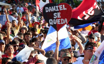 Mar de pueblo reclama justicia y reparación para las víctimas y castigo para los terroristas golpistas