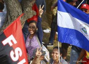 Miles piden Justicia para las víctimas del terrorismo golpista y conmemoran el 38 Aniversario de la Alfabetización