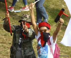 Miles piden Justicia para las víctimas del terrorismo golpista y conmemoran el 38 Aniversario de la Alfabetización