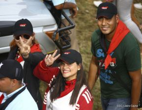 Miles piden Justicia para las víctimas del terrorismo golpista y conmemoran el 38 Aniversario de la Alfabetización