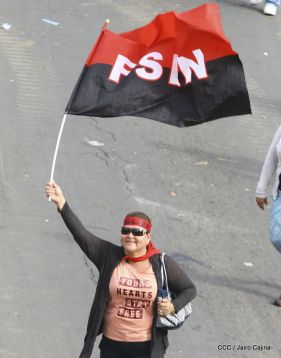 Miles piden Justicia para las víctimas del terrorismo golpista y conmemoran el 38 Aniversario de la Alfabetización