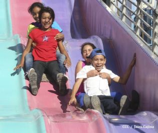 Inauguración de Parque de la Niñez Feliz en Estelí