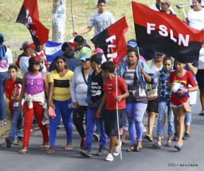 Miles piden Justicia para las víctimas del terrorismo golpista y conmemoran el 38 Aniversario de la Alfabetización