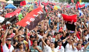 Miles piden Justicia para las víctimas del terrorismo golpista y conmemoran el 38 Aniversario de la Alfabetización