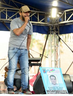 Miles piden Justicia para las víctimas del terrorismo golpista y conmemoran el 38 Aniversario de la Alfabetización