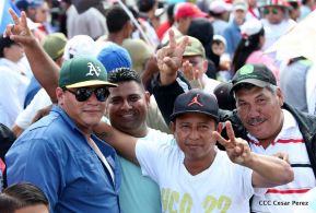 Miles piden Justicia para las víctimas del terrorismo golpista y conmemoran el 38 Aniversario de la Alfabetización