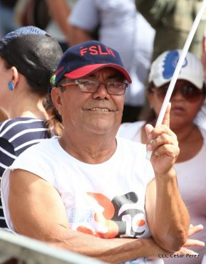 Miles piden Justicia para las víctimas del terrorismo golpista y conmemoran el 38 Aniversario de la Alfabetización