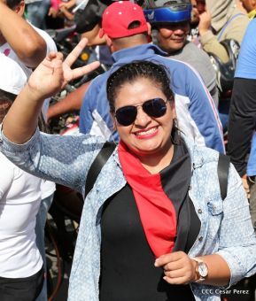 Miles piden Justicia para las víctimas del terrorismo golpista y conmemoran el 38 Aniversario de la Alfabetización