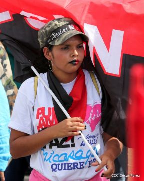 Miles piden Justicia para las víctimas del terrorismo golpista y conmemoran el 38 Aniversario de la Alfabetización