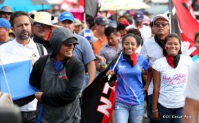 Miles piden Justicia para las víctimas del terrorismo golpista y conmemoran el 38 Aniversario de la Alfabetización