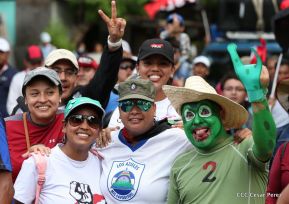 Miles piden Justicia para las víctimas del terrorismo golpista y conmemoran el 38 Aniversario de la Alfabetización
