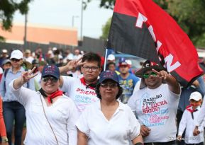 Miles piden Justicia para las víctimas del terrorismo golpista y conmemoran el 38 Aniversario de la Alfabetización