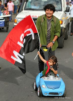 Miles piden Justicia para las víctimas del terrorismo golpista y conmemoran el 38 Aniversario de la Alfabetización