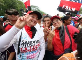 Miles piden Justicia para las víctimas del terrorismo golpista y conmemoran el 38 Aniversario de la Alfabetización