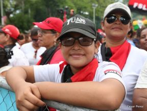 Miles piden Justicia para las víctimas del terrorismo golpista y conmemoran el 38 Aniversario de la Alfabetización