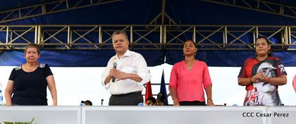 ¡Nicaragüenses caminan por la paz con fe y esperanza!