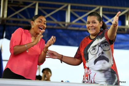 ¡Nicaragüenses caminan por la paz con fe y esperanza!