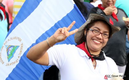 ¡Nicaragüenses caminan por la paz con fe y esperanza!