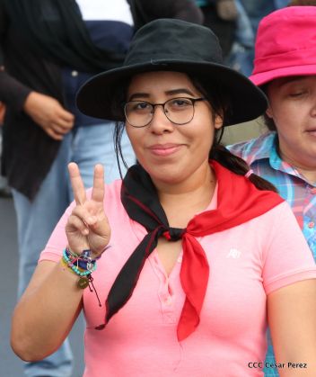 ¡Nicaragüenses caminan por la paz con fe y esperanza!