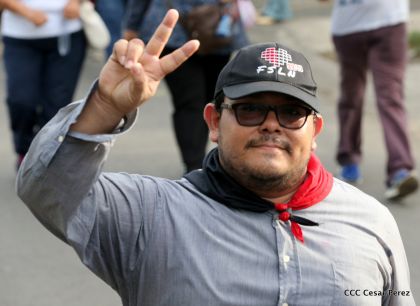 ¡Nicaragüenses caminan por la paz con fe y esperanza!