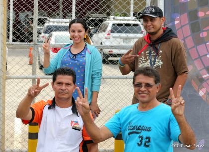 ¡Nicaragüenses caminan por la paz con fe y esperanza!