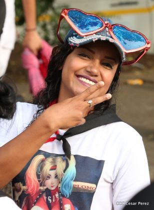 ¡Nicaragüenses caminan por la paz con fe y esperanza!