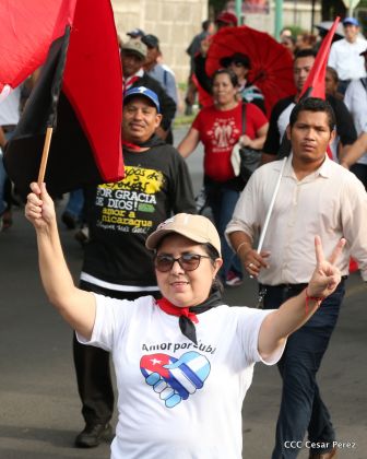 ¡Nicaragüenses caminan por la paz con fe y esperanza!