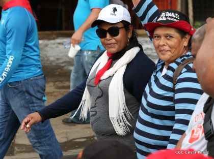 ¡Nicaragüenses caminan por la paz con fe y esperanza!