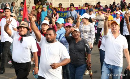 ¡Nicaragüenses caminan por la paz con fe y esperanza!