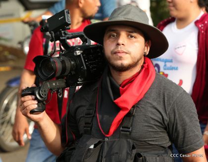 ¡Nicaragüenses caminan por la paz con fe y esperanza!