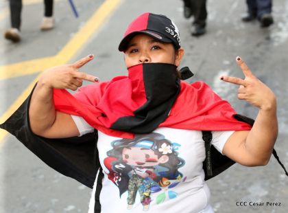 ¡Nicaragüenses caminan por la paz con fe y esperanza!