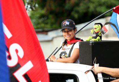 ¡Nicaragüenses caminan por la paz con fe y esperanza!