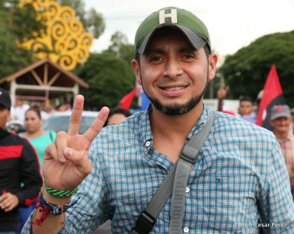 ¡Nicaragüenses caminan por la paz con fe y esperanza!