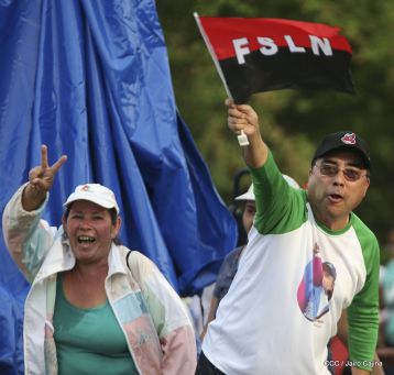 ¡Nicaragüenses caminan por la paz con fe y esperanza!