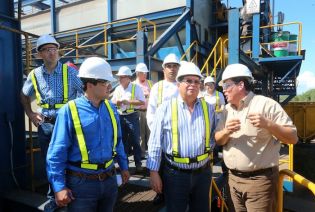 Vicepresidente Halleslevens destaca importancia de industria azucarera