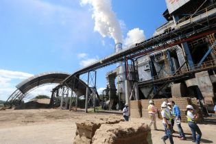 Vicepresidente Halleslevens destaca importancia de industria azucarera