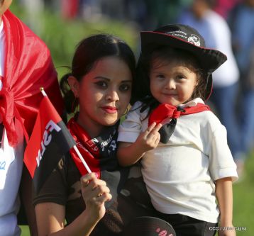 Nicaragüenses ratifican compromiso por la paz, la justicia y el resurgir de la Nación