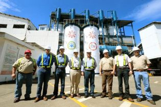 Vicepresidente Halleslevens destaca importancia de industria azucarera